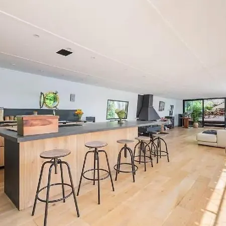 Apartamento Before Making A Request, Read My Host Profile At Bottom Of Page # 250 M2 House On Water