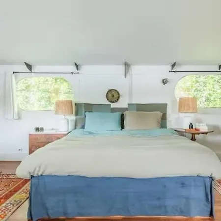 Apartamento Before Making A Request, Read My Host Profile At Bottom Of Page # 250 M2 House On Water *