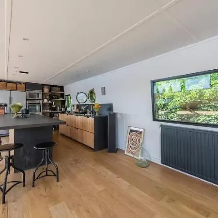 Before Making A Request, Read My Host Profile At Bottom Of Page # 250 M2 House On Water Apartamento Saint-Cloud
